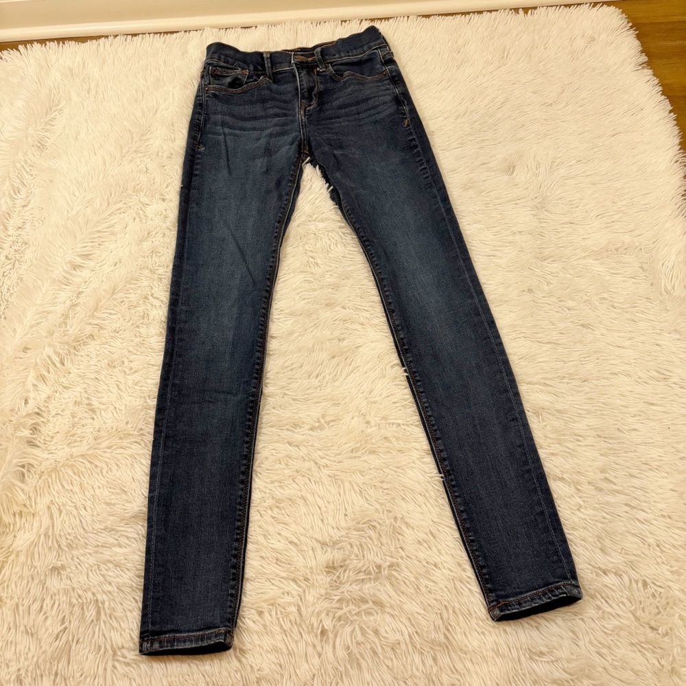 Express women size 00 mid rise ultimate stretch legging jeans